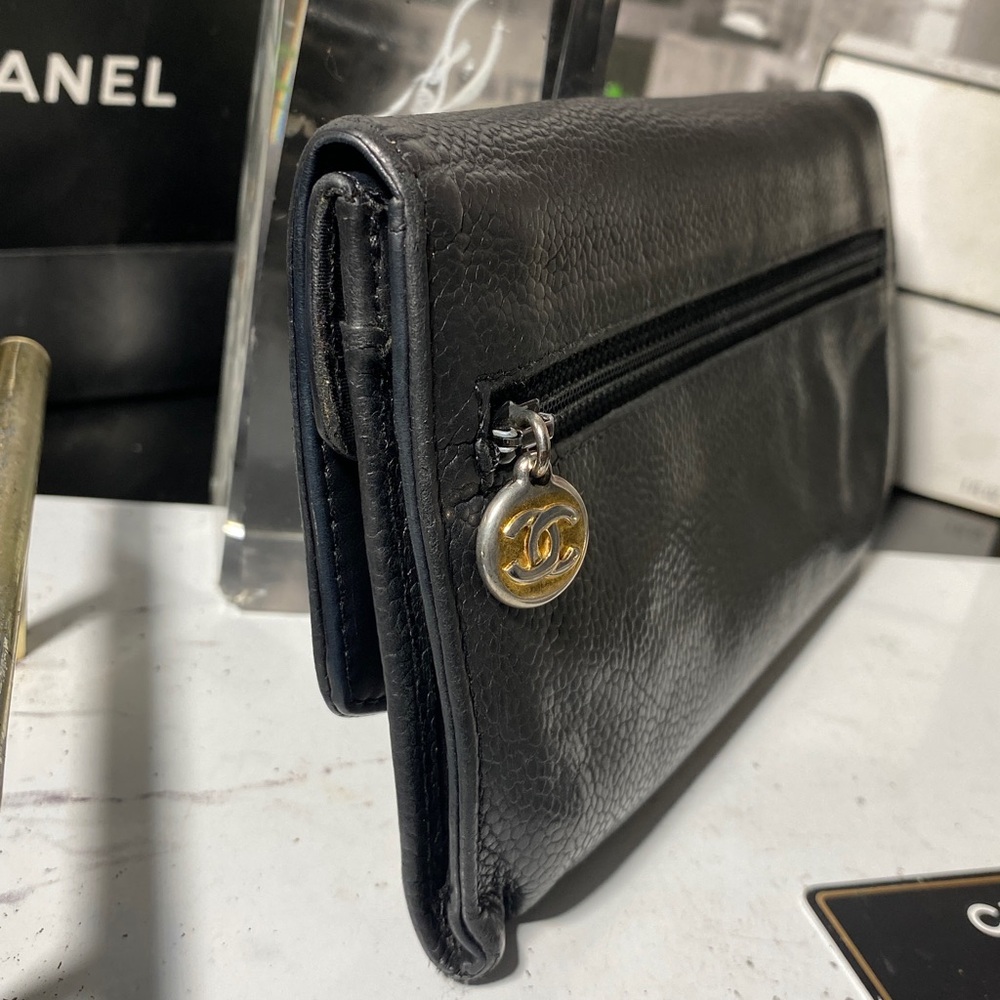 Authentic CHANEL Timeless CC Logo Caviar Leather Purse Wallet - Picture 11 of 17